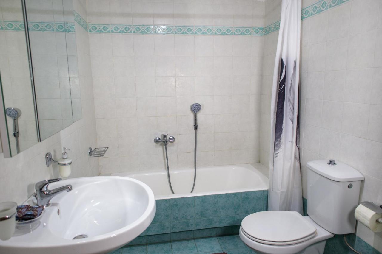 Almyros Aktis Seaview Apartment Kalamata Bagian luar foto