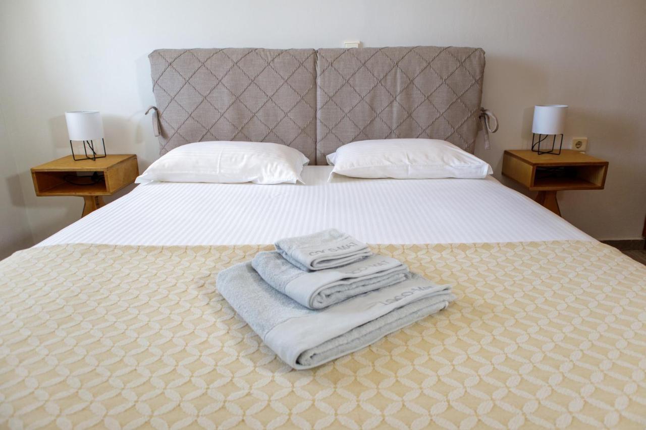 Almyros Aktis Seaview Apartment Kalamata Bagian luar foto