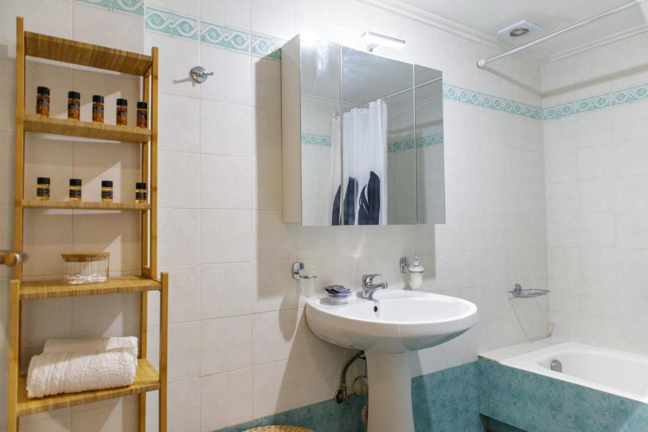 Almyros Aktis Seaview Apartment Kalamata Bagian luar foto